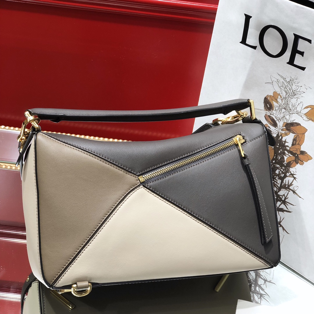 L0ew* medium puzzle bag classic calfskin gold metal  grey/white 322.30js20 29 x 18 x 12 cm