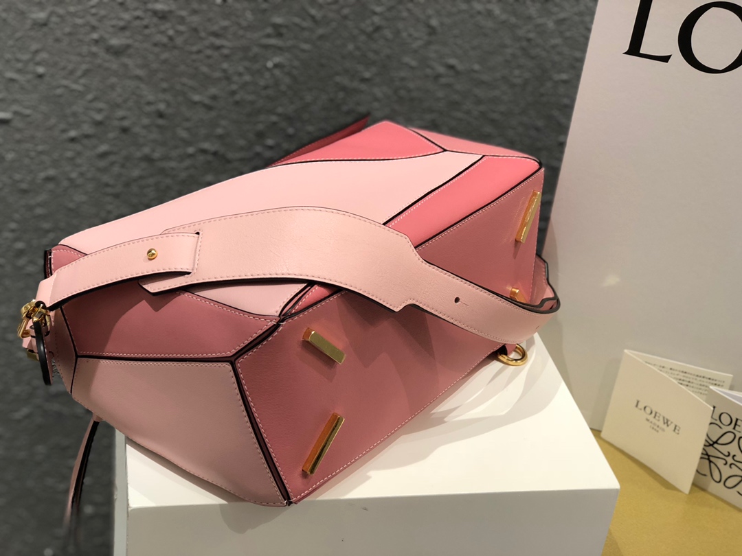 L0ew* medium puzzle bag classic calfskin gold metal blossom/pink 322.30js20 29 x 18 x 12 cm