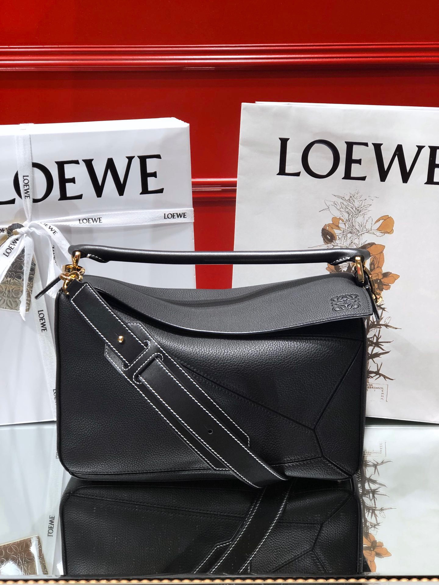 L0ew* medium puzzle bag soft grained calfskin gold metal black 32212kbs20 29 x 18 x 12 cm