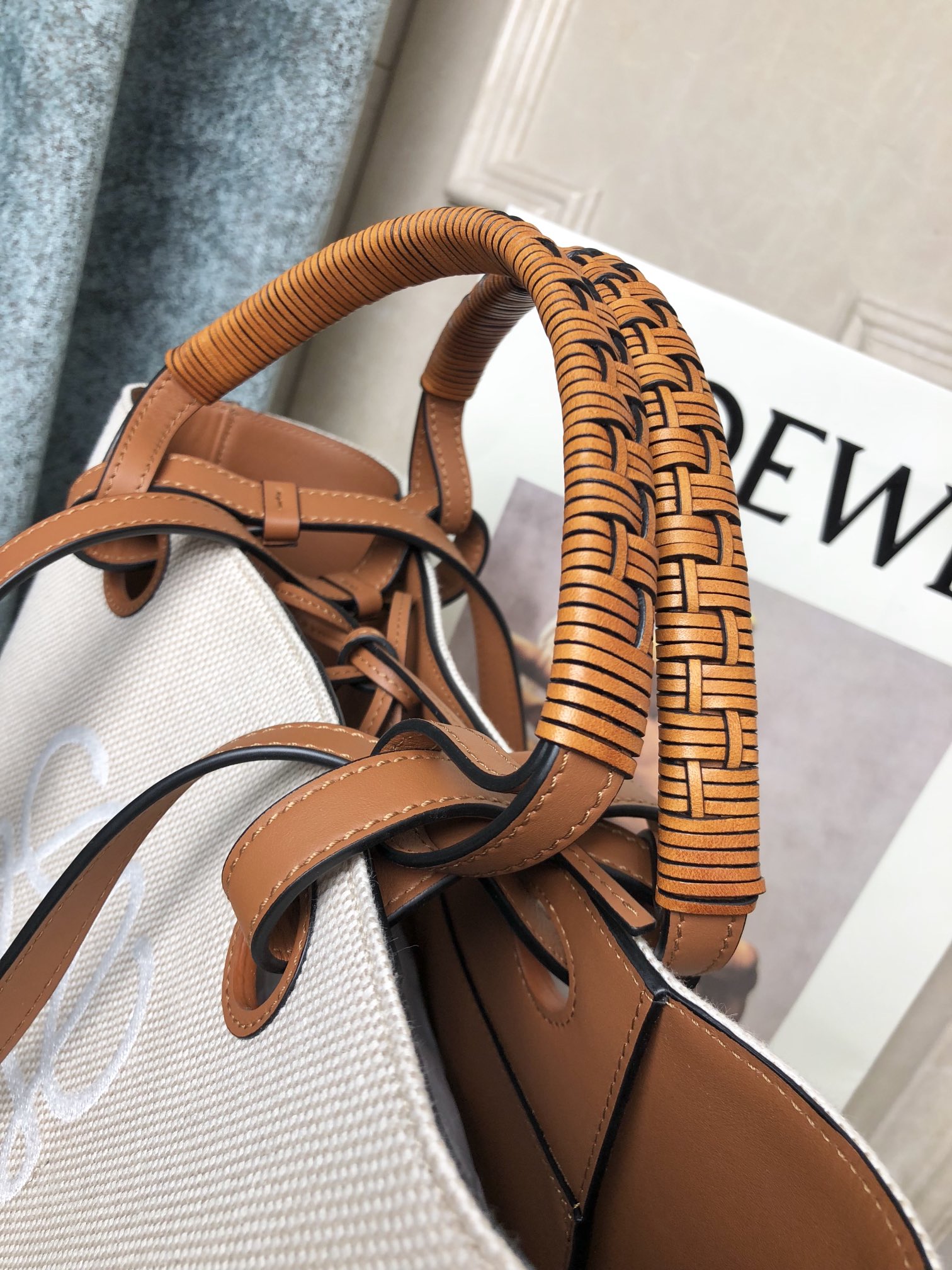 L0ew* small anagram tote jacquard and calfskin ecru/tan a717s72x06 29 x 14 x 25 cm