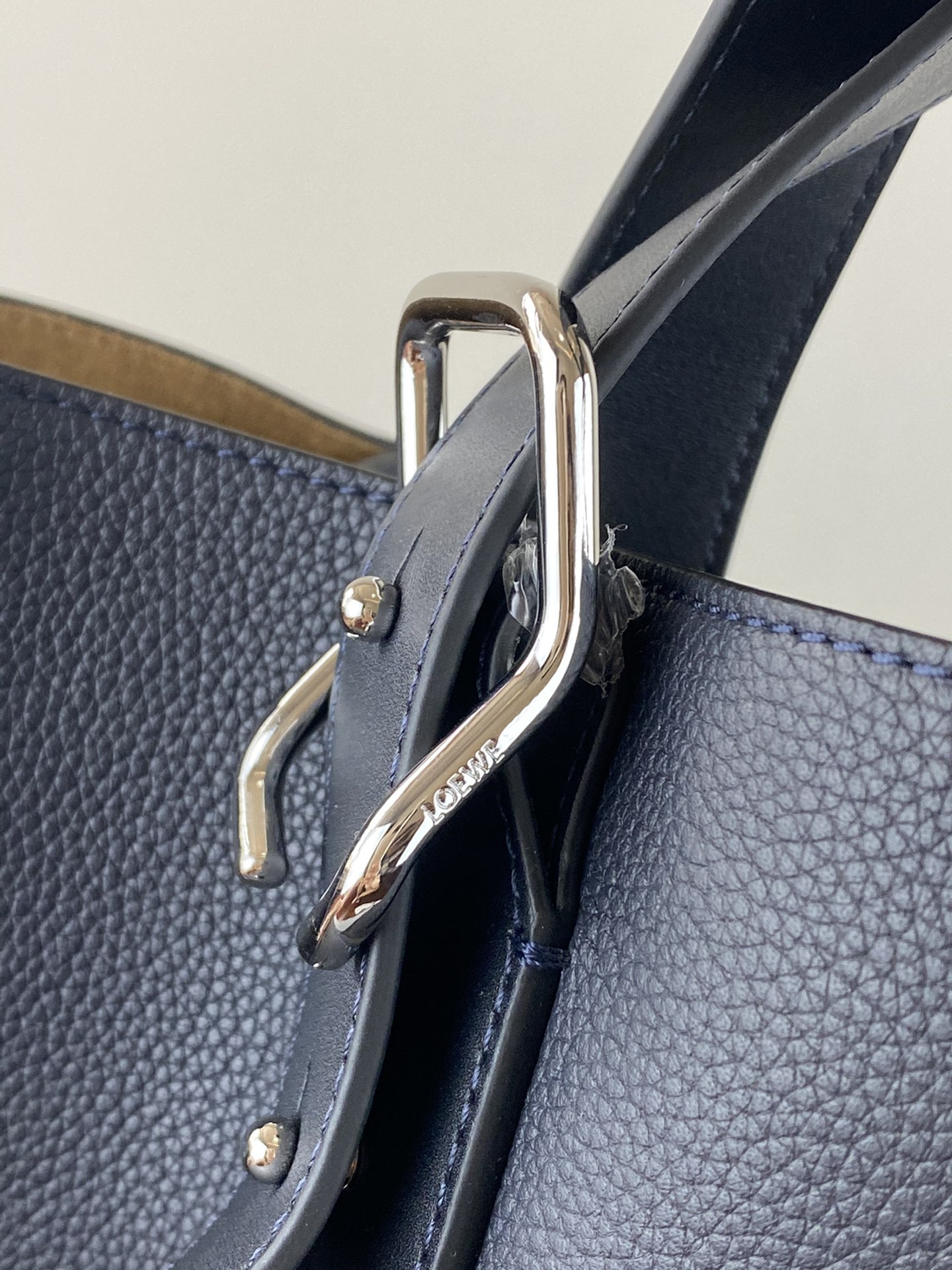 L0ew* buckle tote bag soft grained calfskin ocean 335.28.z62 36 x 33 x 17 cm