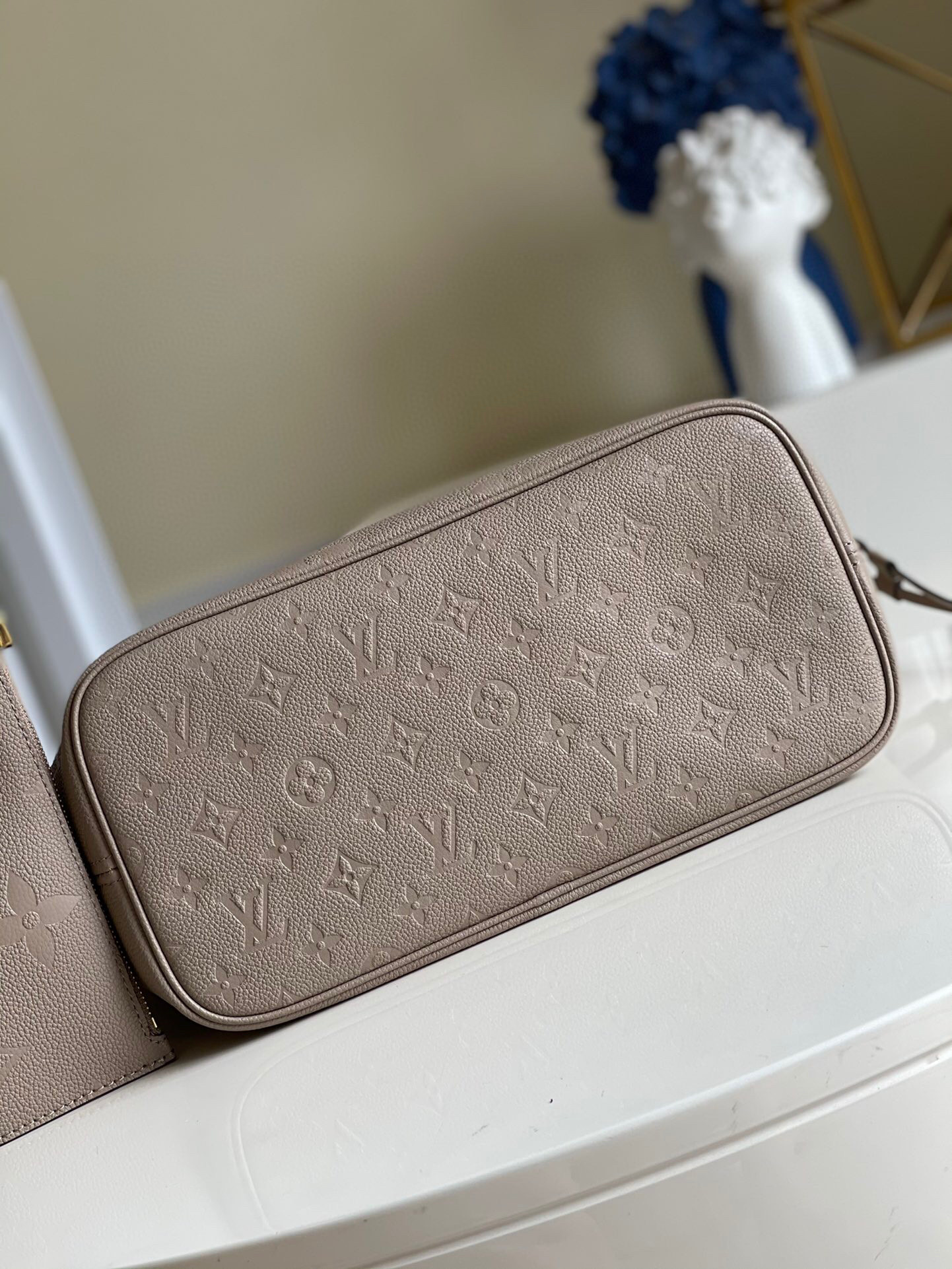 l0vis Vvtt0n neverfull mm monogram empreinte leather touretelle m45686 32 cm