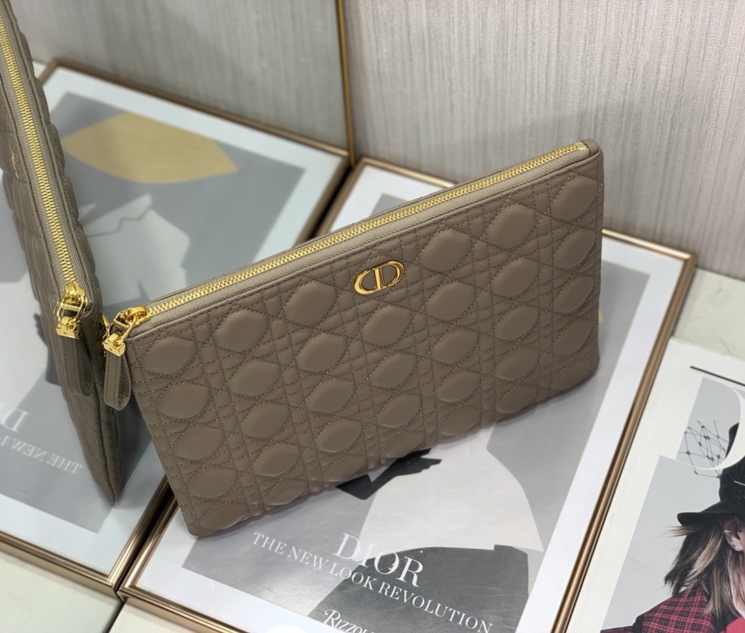 d10r large caro daily pouch S*pple cannage calfskin beige s5086 30 x 21.5cm