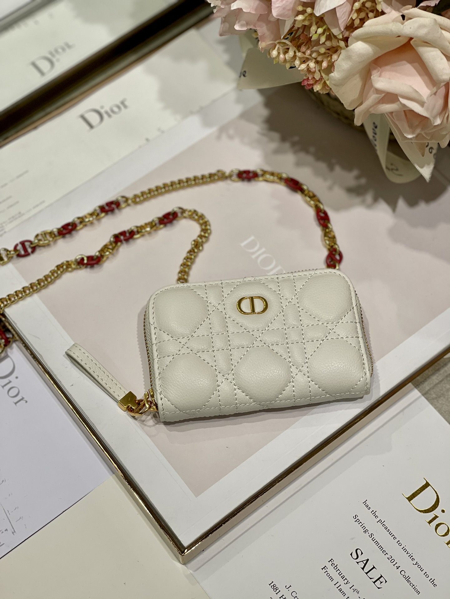 D10r mini caro zipped pouch cannage lambskin white s5087 12 x 8.5 cm