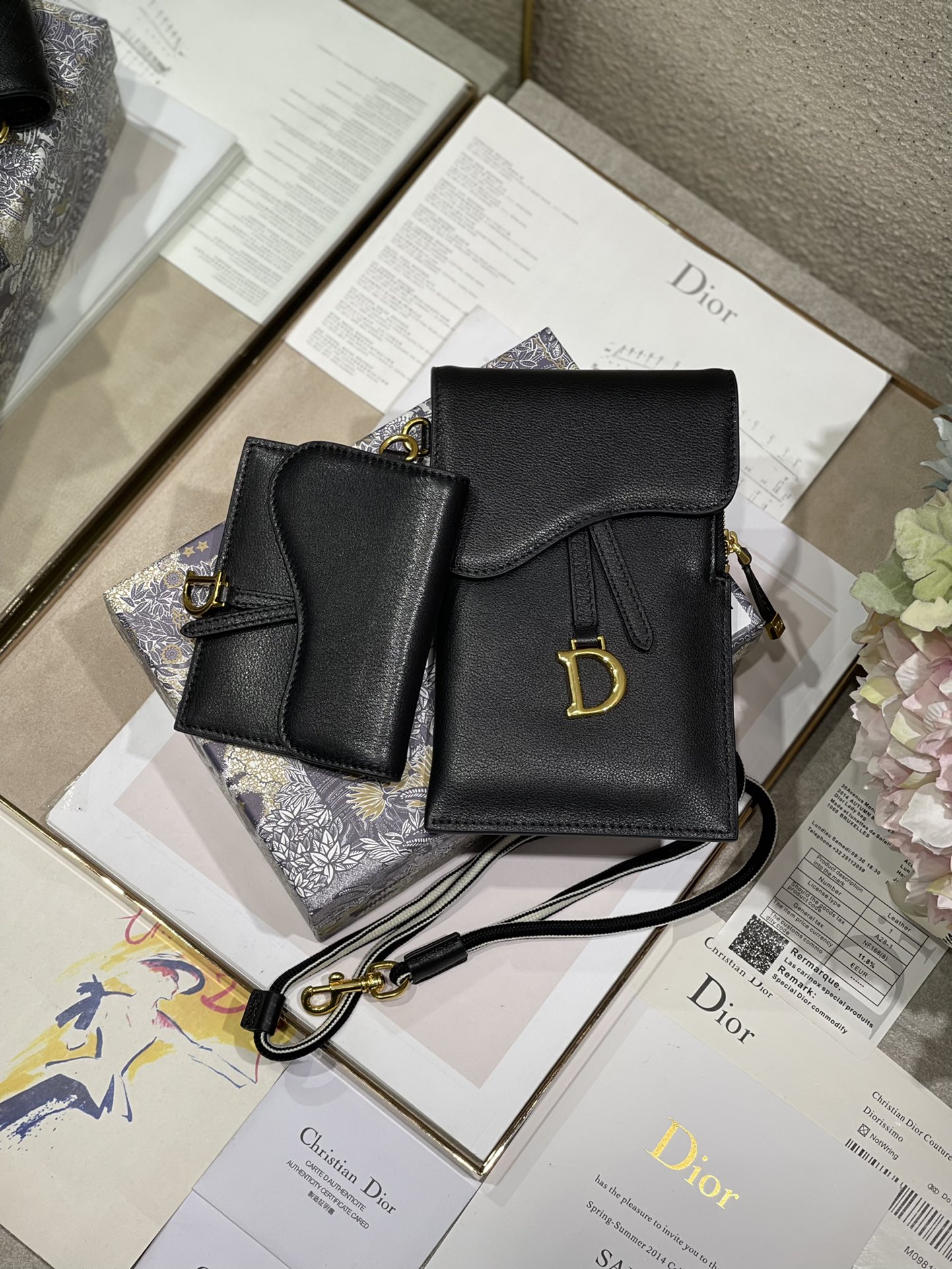 D10r saddle multifunction pouch leather black 18.5 x 12 x 7.5 cm