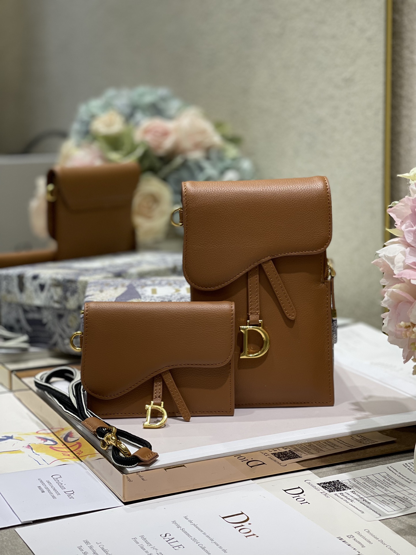D10r saddle multifunction pouch leather brown 18.5 x 12 x 7.5 cm