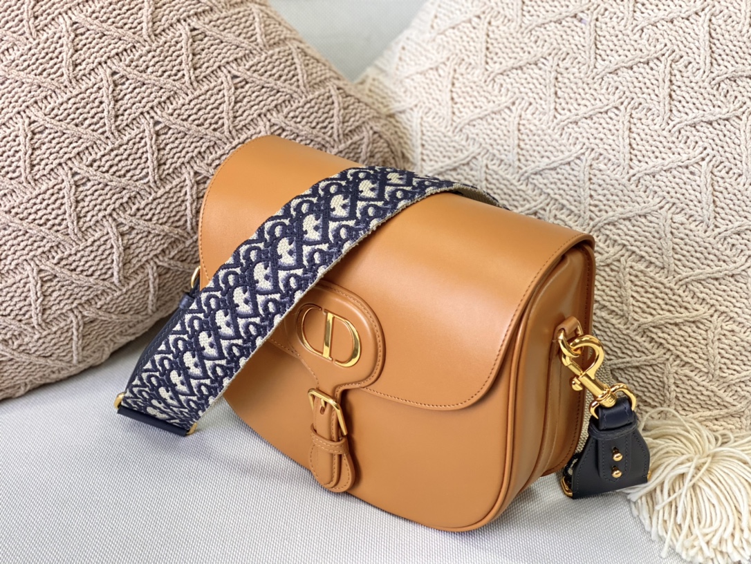 D10r large bobby bag box calfskin tan m9320 27 x 8 x 19.5 cm