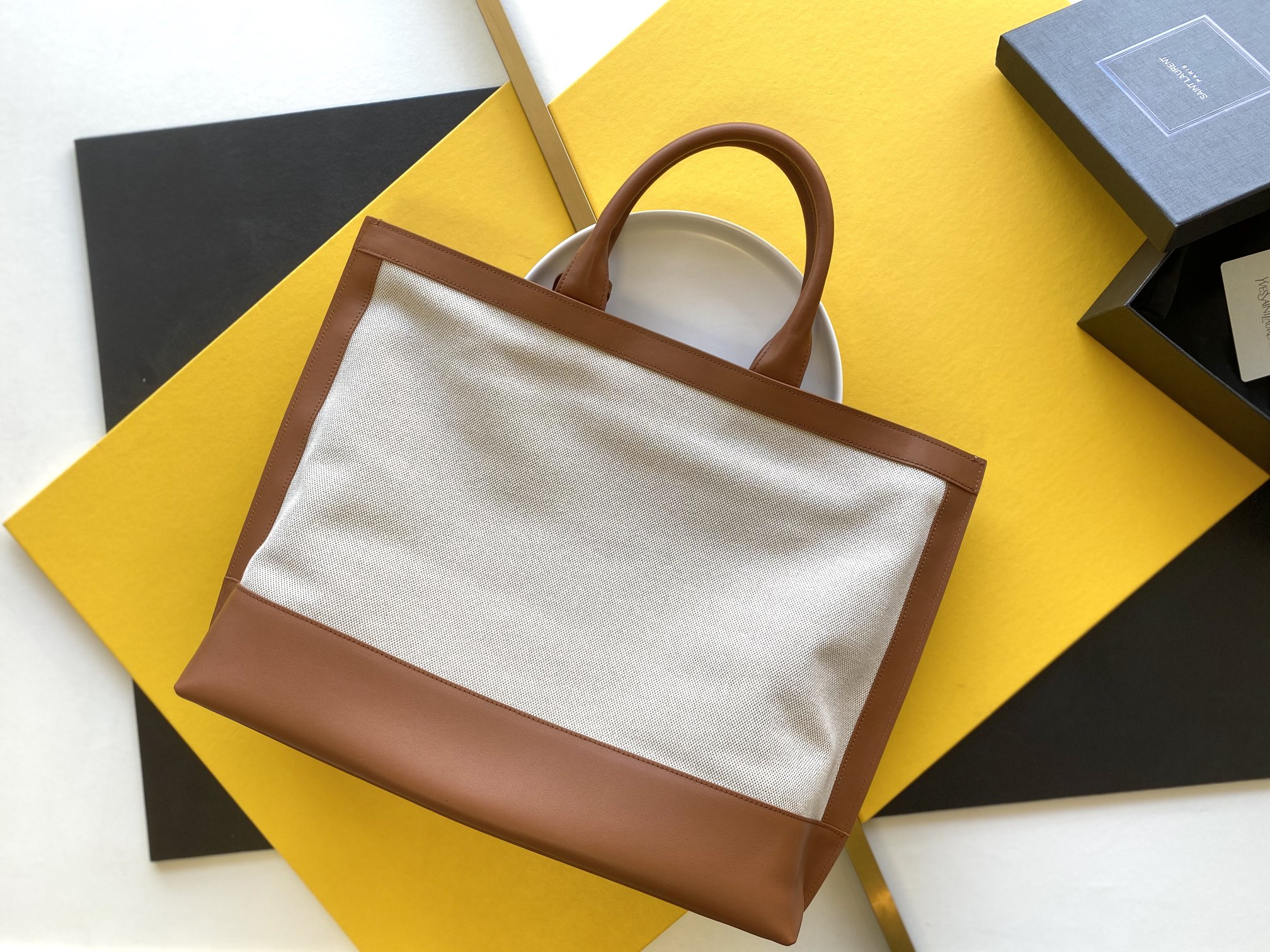 Y51 shopping tag tote beige 211418 41.5 x 34 x 14 cm
