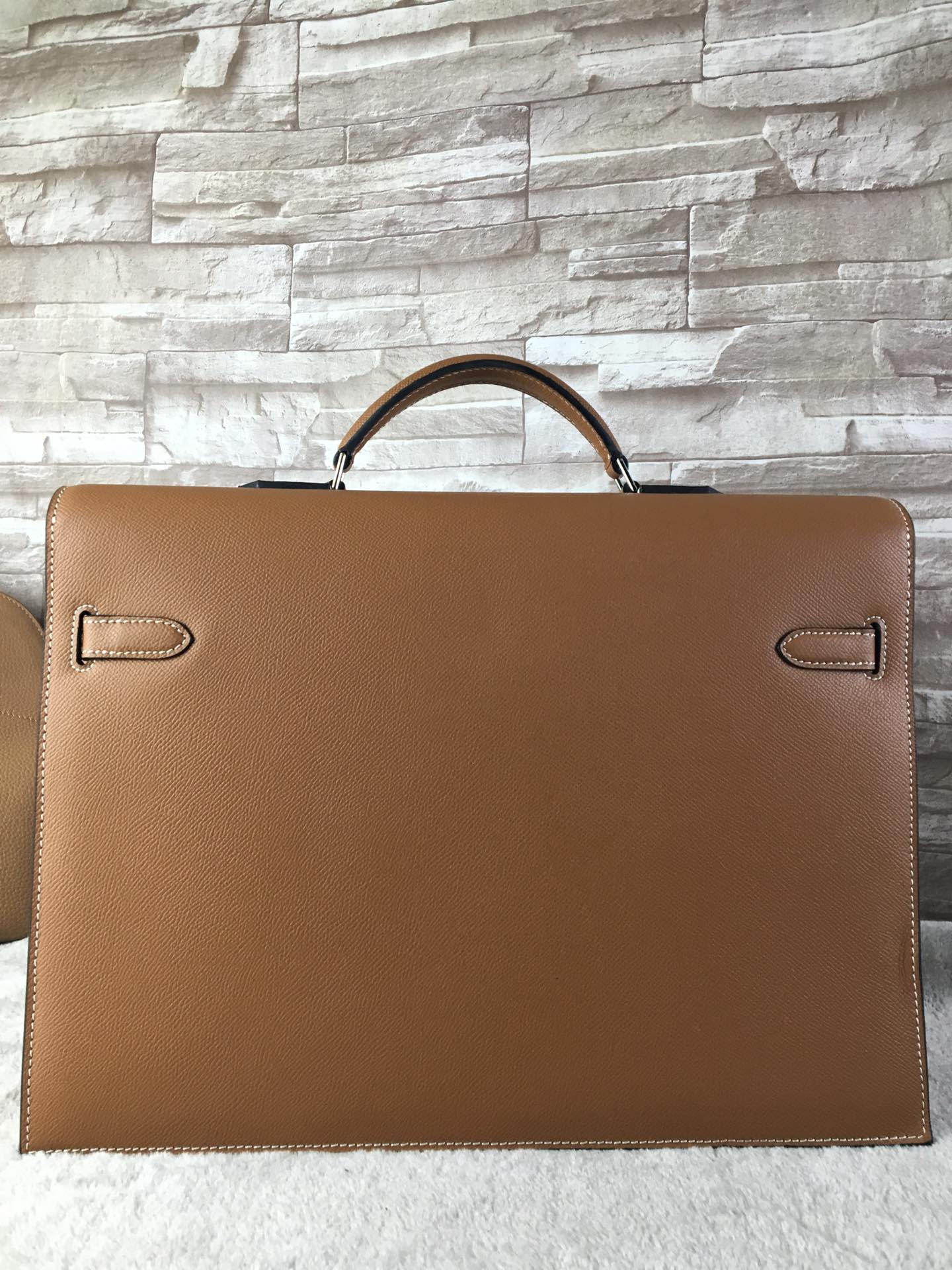 H**me5 kelly depeche briefcase epsom gold hardware brown 38 cm