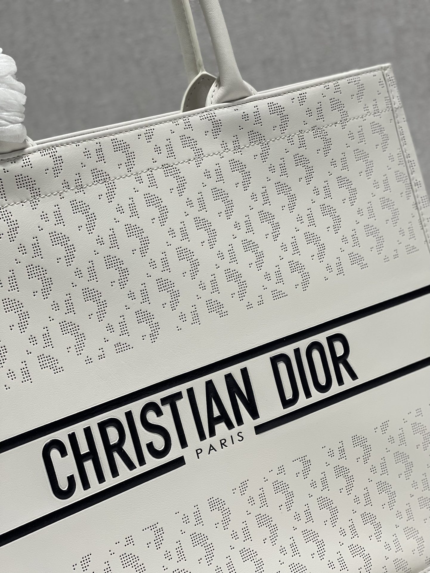 D10r small book tote white leather m1296 36 × 28 cm