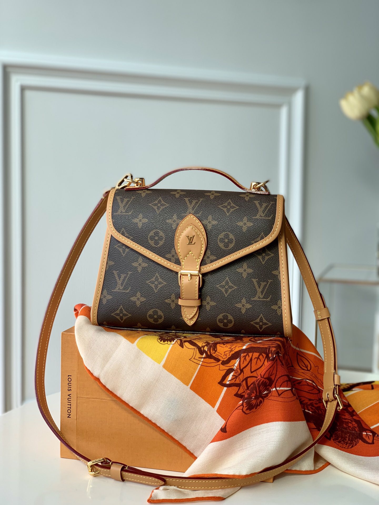 l0vis Vvtt0n small ivy monogram canvas m44919 23.5 x 18 x 9 cm