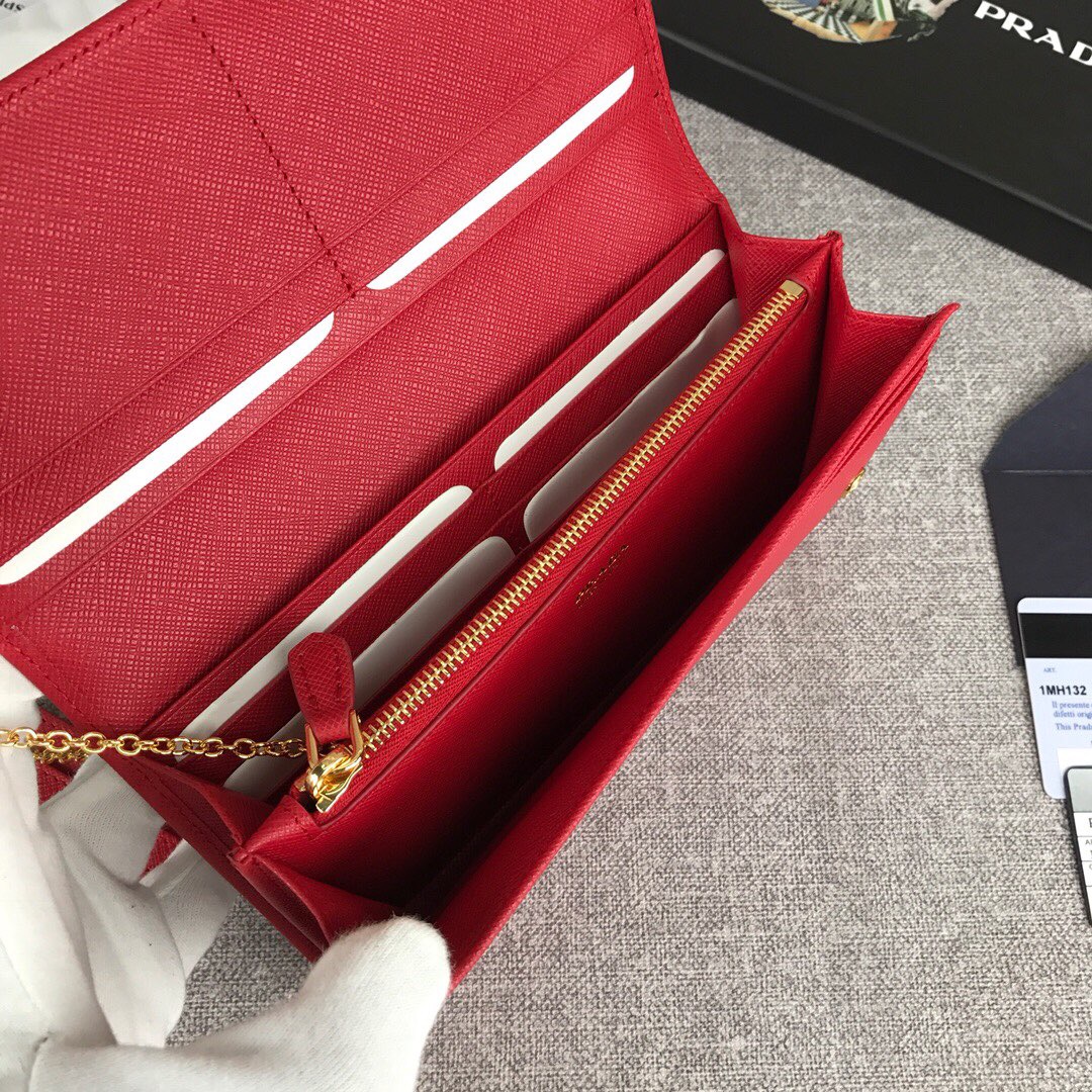 Pra*a large saffiano leather wallet red 1mh132 18.7 x 9.5 cm