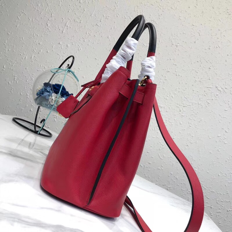 Pra*a top handle tote bag leather red/black 1bg148 33 × 24 × 14.5 cm