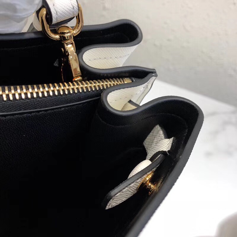 Pra*a top handle tote bag leather white/black 1bg148 33 × 24 × 14.5 cm
