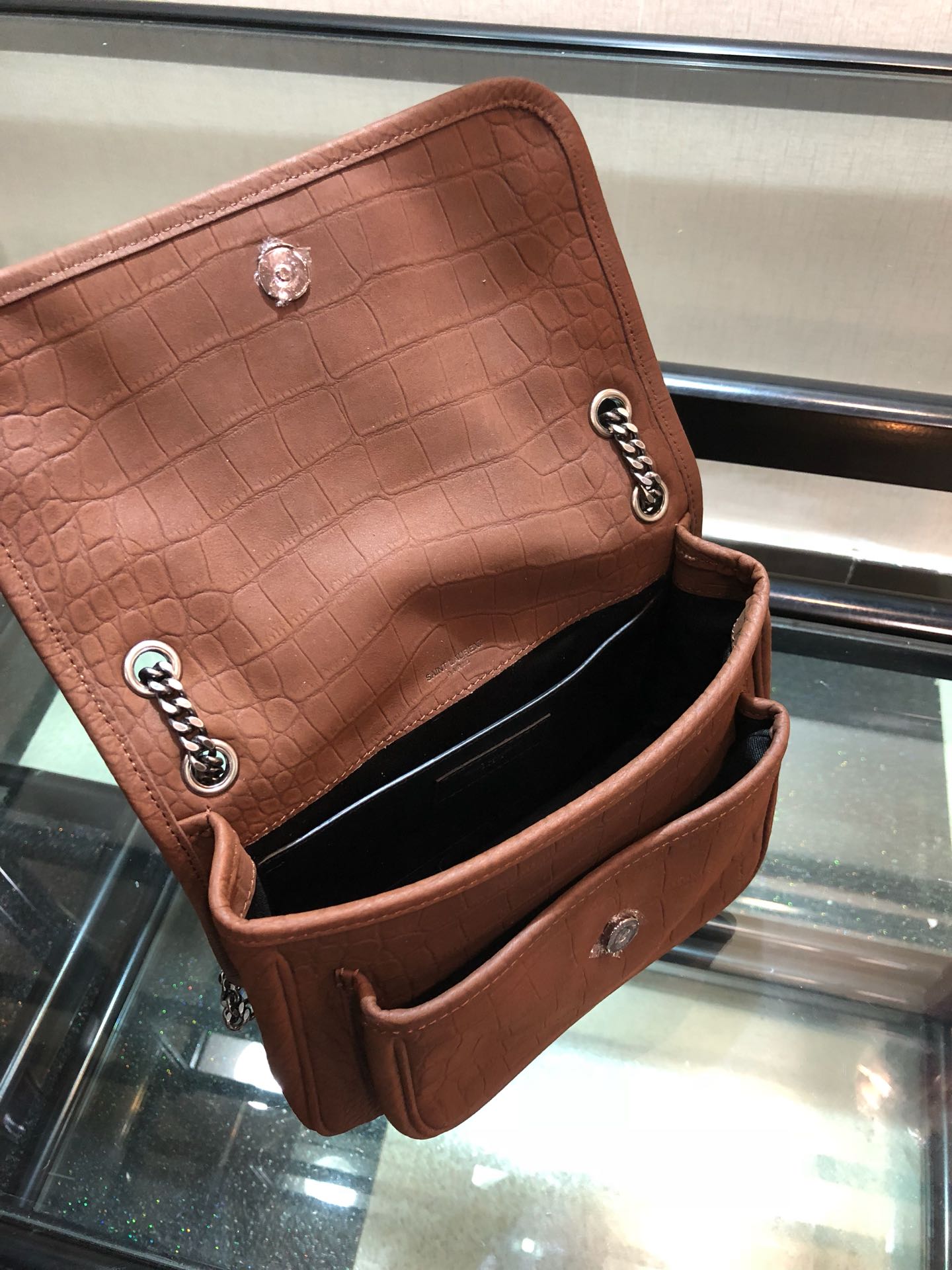 Y51 niki baby in crocodile leather brown 6331511 21 x 16 x 7.5 cm