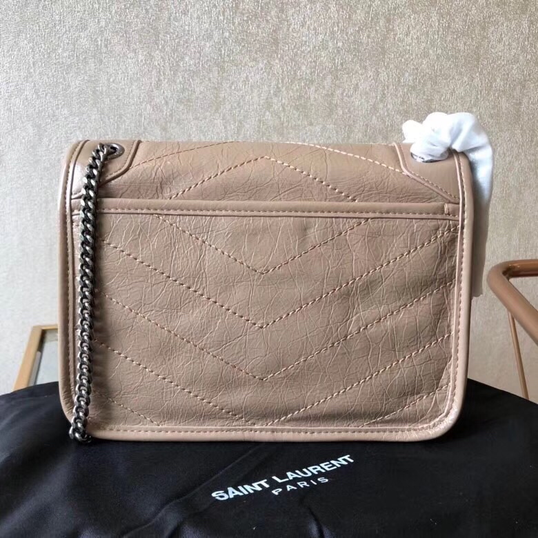 Y51 niki baby in lambskin leathe beige 5330371 22 x 16.5 x 12 cm