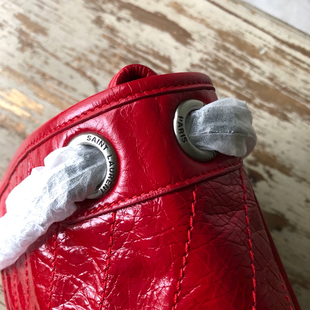 Y51 niki medium crinkled vintage leather red 4988940 28 x 20 x 8 cm