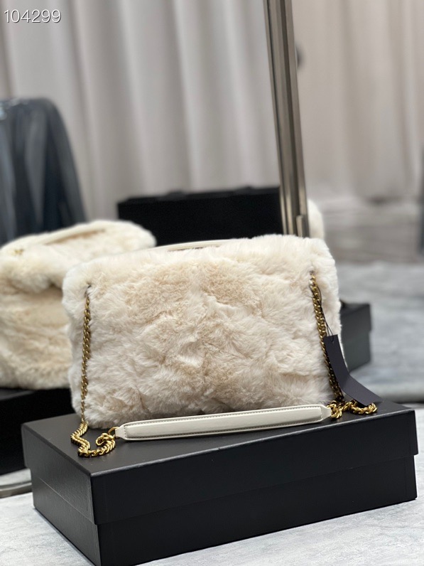 Y51 small puffer bag in merino shearling and lambskin white 57747628 29 × 17 × 11 cm