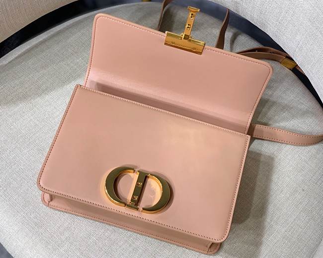 D10r 30 montaigne m9030 in pink