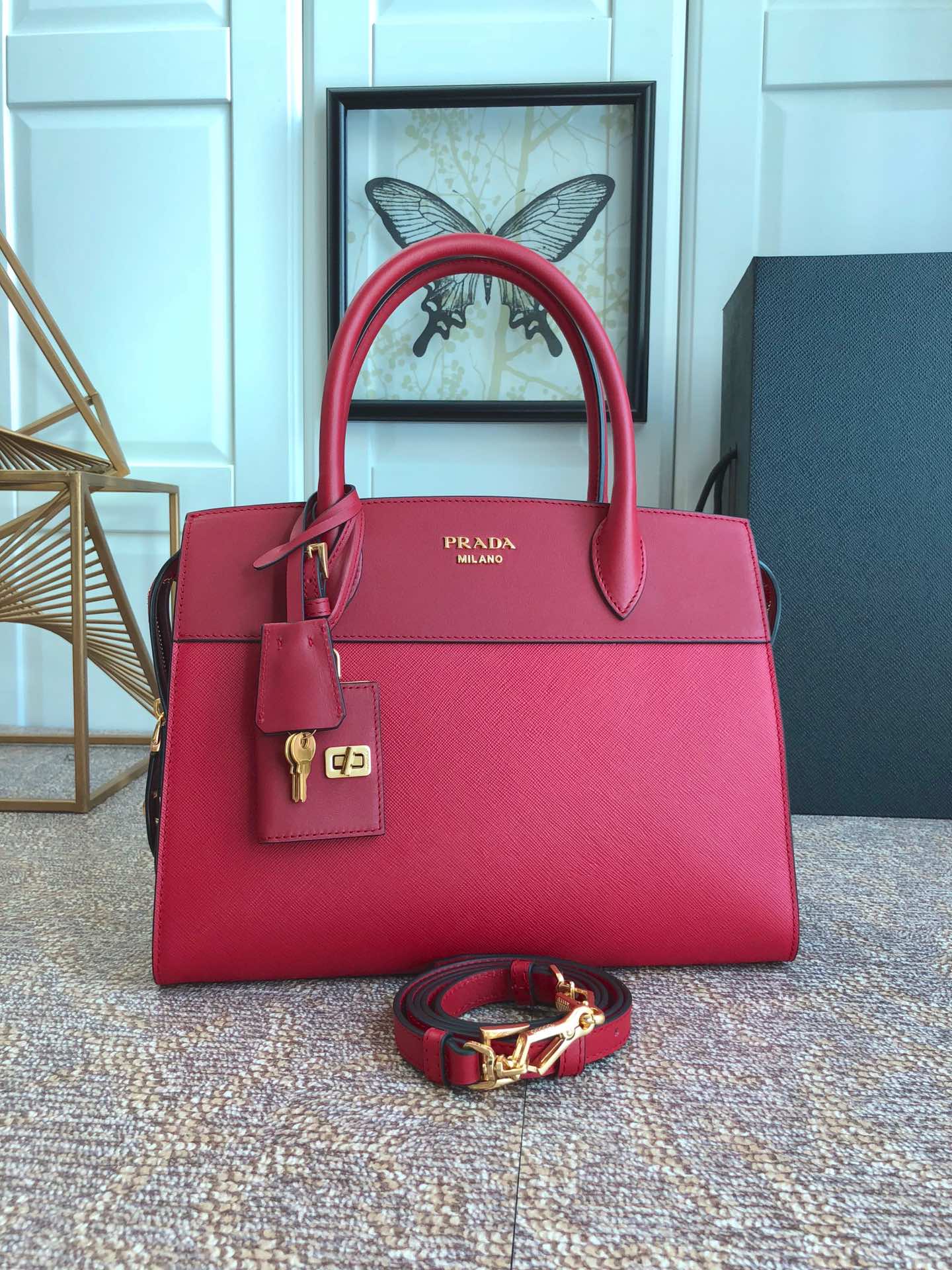 Pra*a medium esplanade bag leather red/red 30 x 22 cm