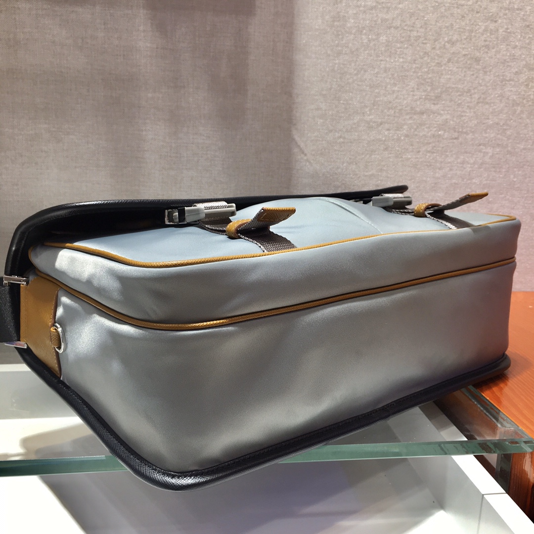 Pra*a re-nylon and saffiano leather shoulder bag gray 2vd768 32 x 24 x 12 cm