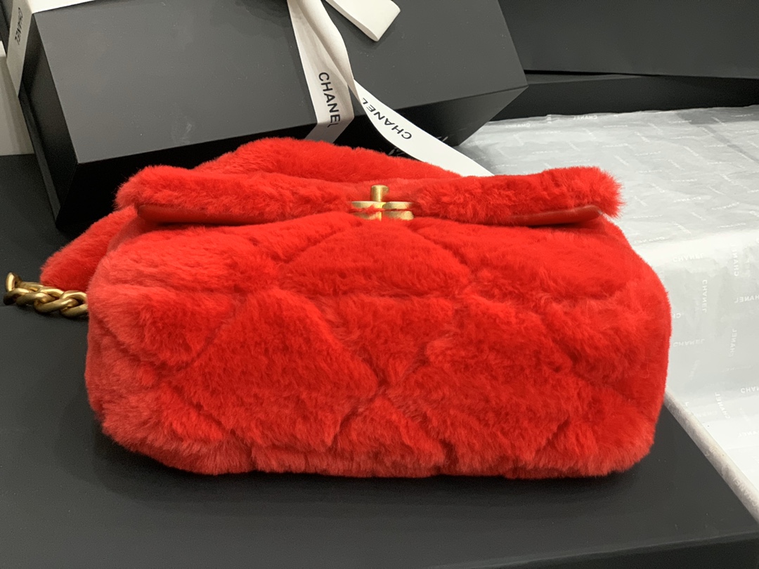 ch**el shearling lambskin flap bag G01den metal red as2240 15.5 x 21.5 x 6.5 cm