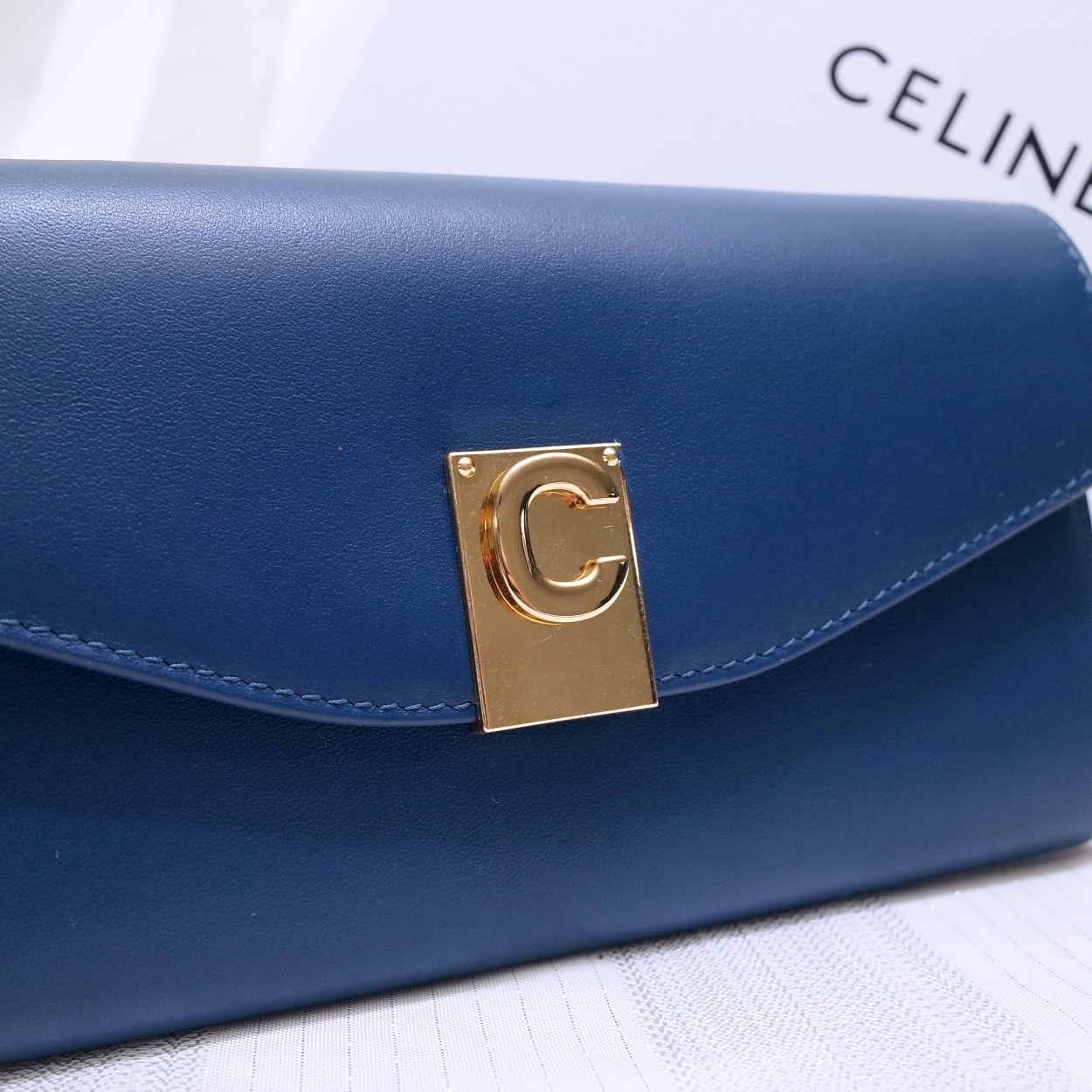 Ce1i*e c wallet on chain in leather navy 19 x 9 cm
