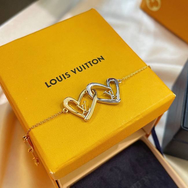 l0vis Vvtt0n bracelet heart 01