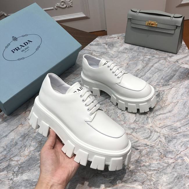 Pra*a shoes white 01