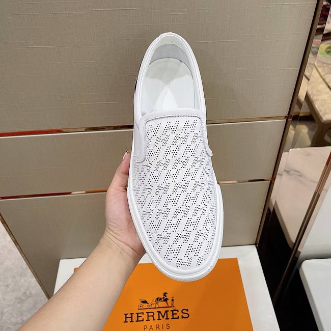 H**me5 men flats
