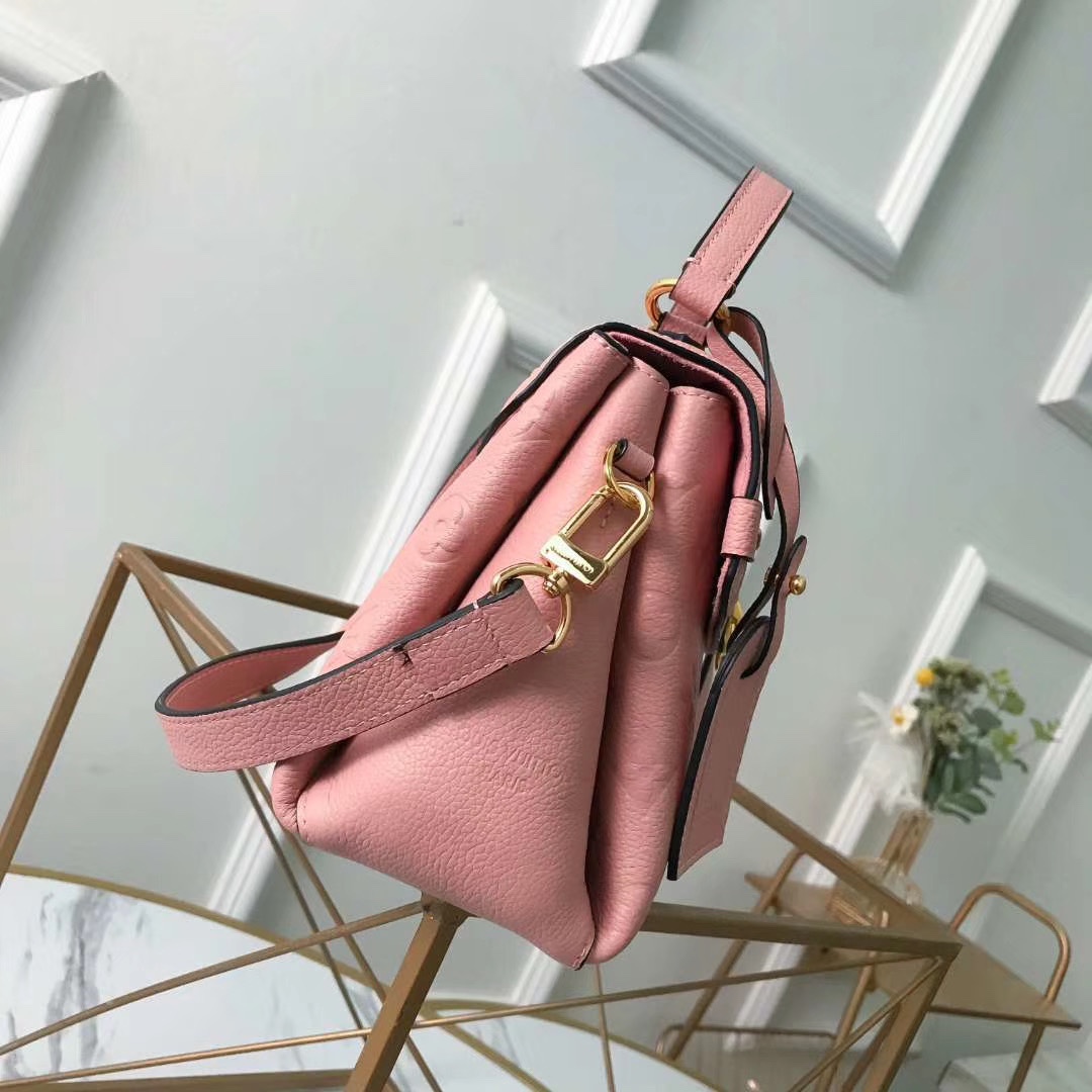 l0vis Vvtt0n georges bb monogram empreinte leather rose poudre m53942 27.5 x 17 x 11.5 cm