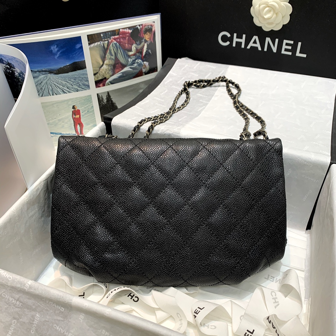 Ch**el flap shoppping bag grained leather black 30 x 18 x 4 cm