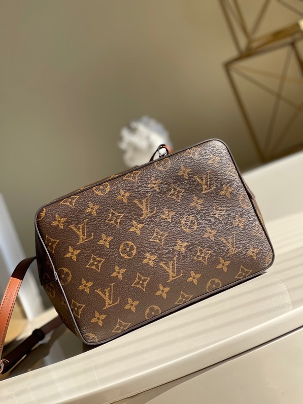 l0vis Vvtt0n néonoé mm monogram canvas caramel m44887 26 cm