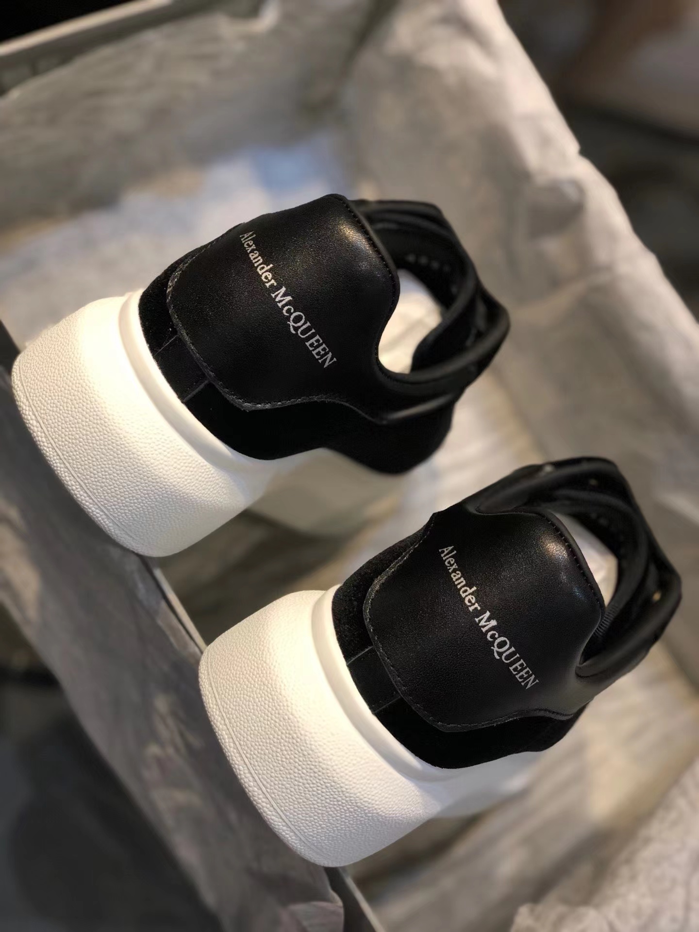 a1exa*der Mcqv*en shoes velvet black