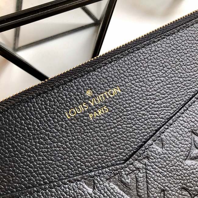 l0vis Vvtt0n pochette melanie mm black m68705 23 x 16 x 2 cm