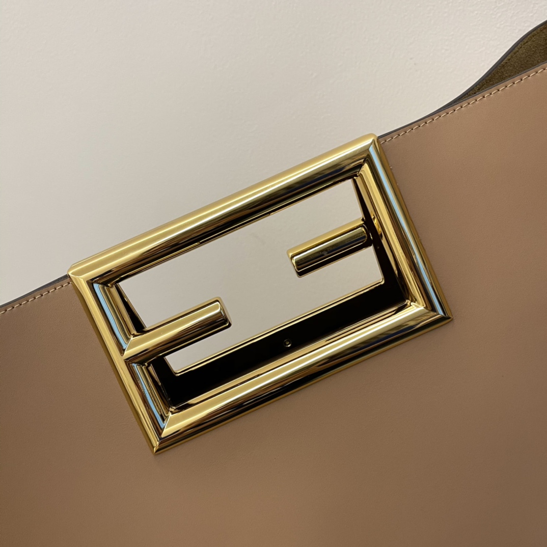 F**di medium way leather shoulder bag beige 8bh391 40x18x30cm