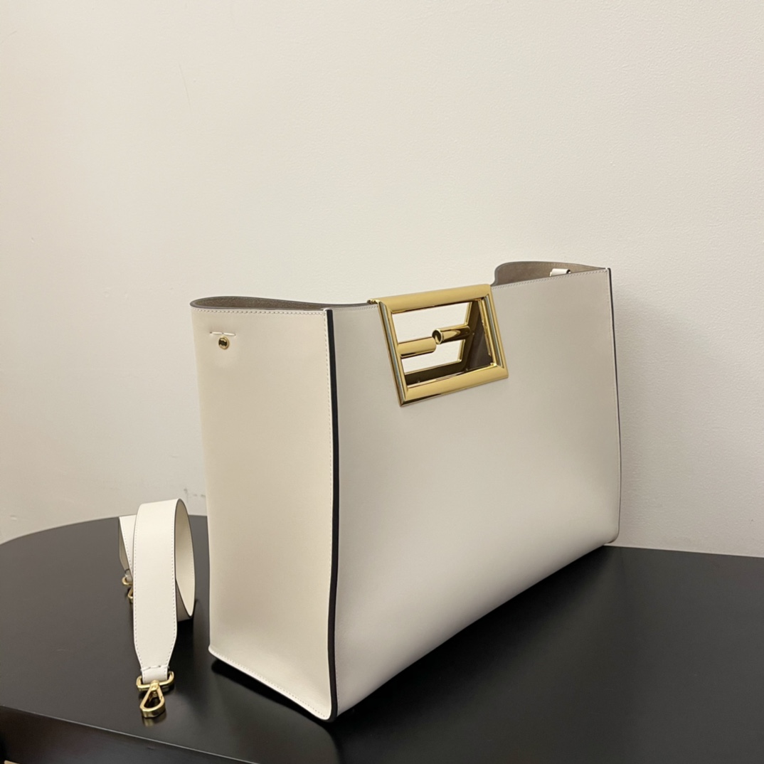 F**di medium way leather shoulder bag white 8bh391 40x18x30cm