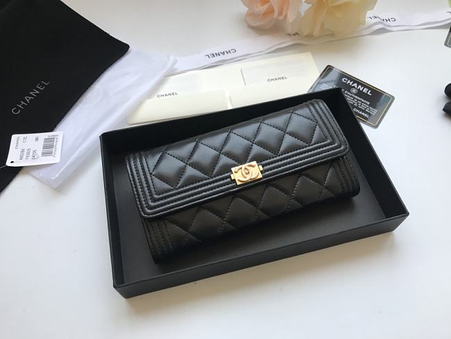 Ch**el long wallet smooth leather black a80286 19 x 10.5 x 3 cm