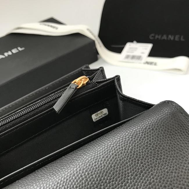 Ch**el long wallet smooth leather black & gold-tone metal a80286 19 x 10.5 x 3 cm