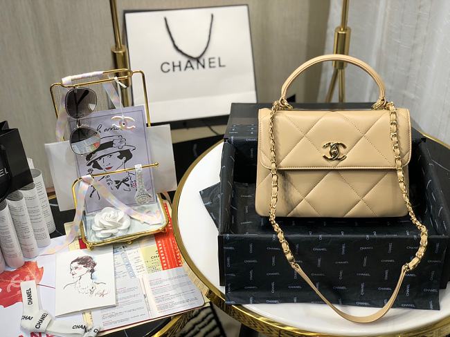 Ch**el small flap bag with top handle beige a92236 25cm