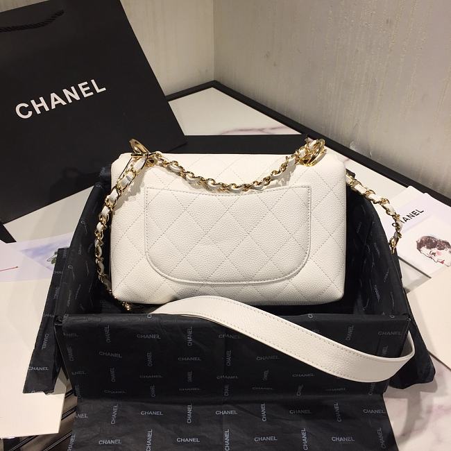 Ch**el small grained calfskin flap bag white as1459 16 x 23 x 9 cm