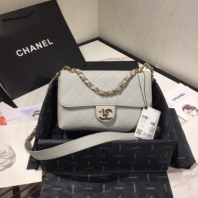 Ch**el small grained calfskin flap bag grey as1459 16 x 23 x 9 cm