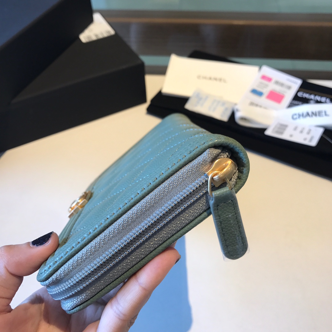 Ch**el boy long zipped wallet grained leather seafoam a80815 19cm