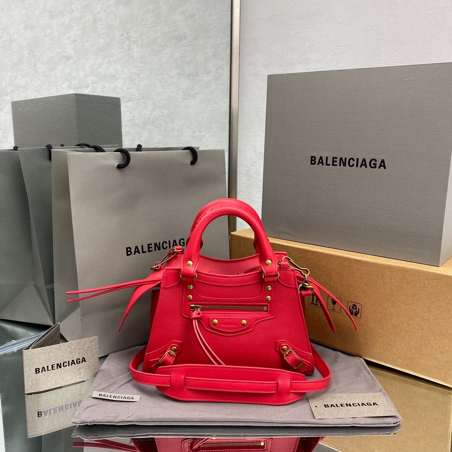 Ba1en*iaga small neo classic top handle bag red 63852111r57 33 x 21 x 16 cm