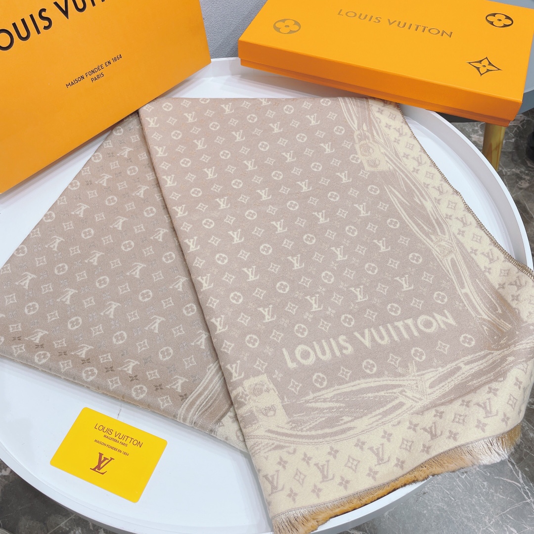 l0vis Vvtt0n scarf 06