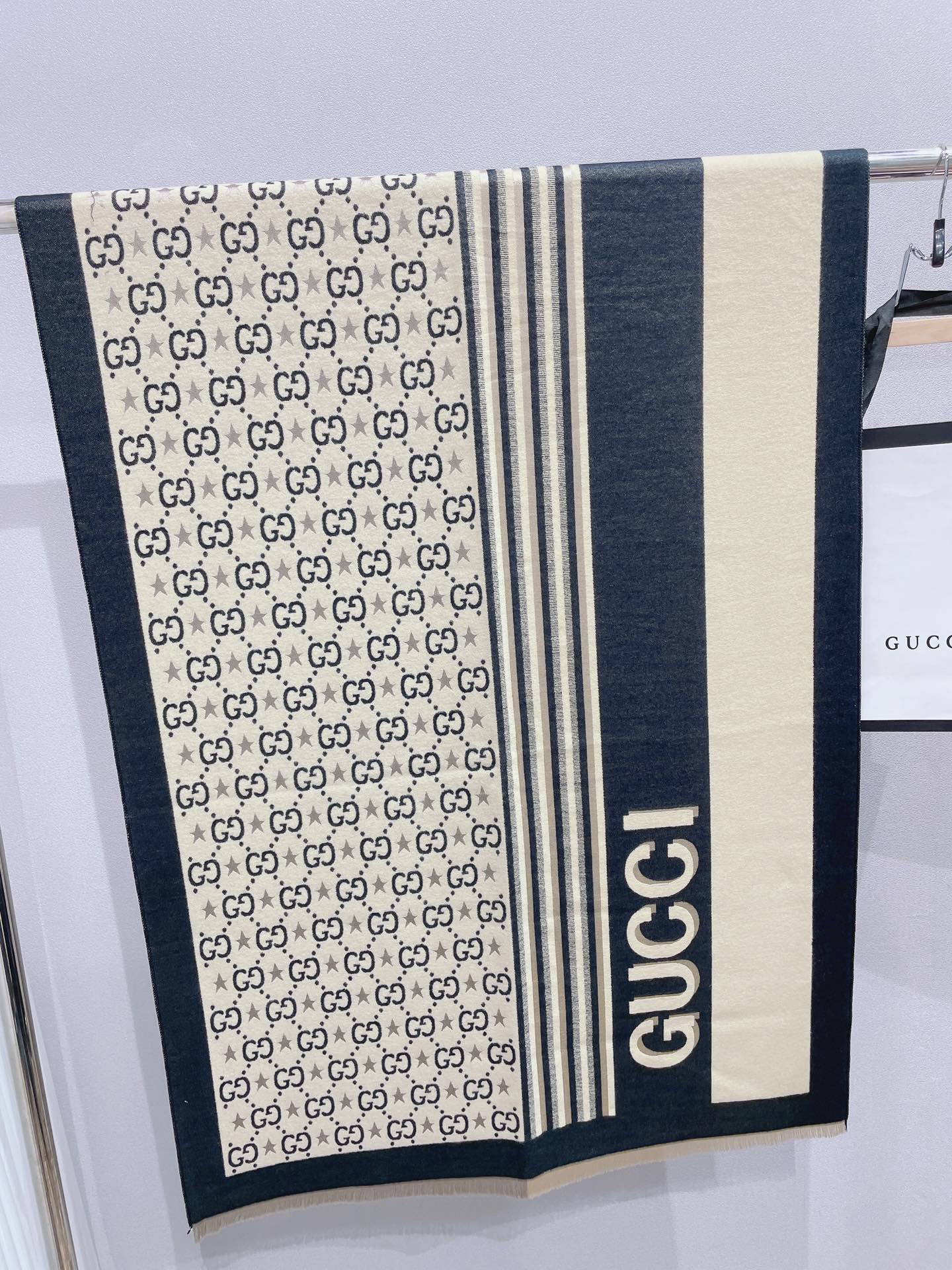 Gvc*1 scarf 03