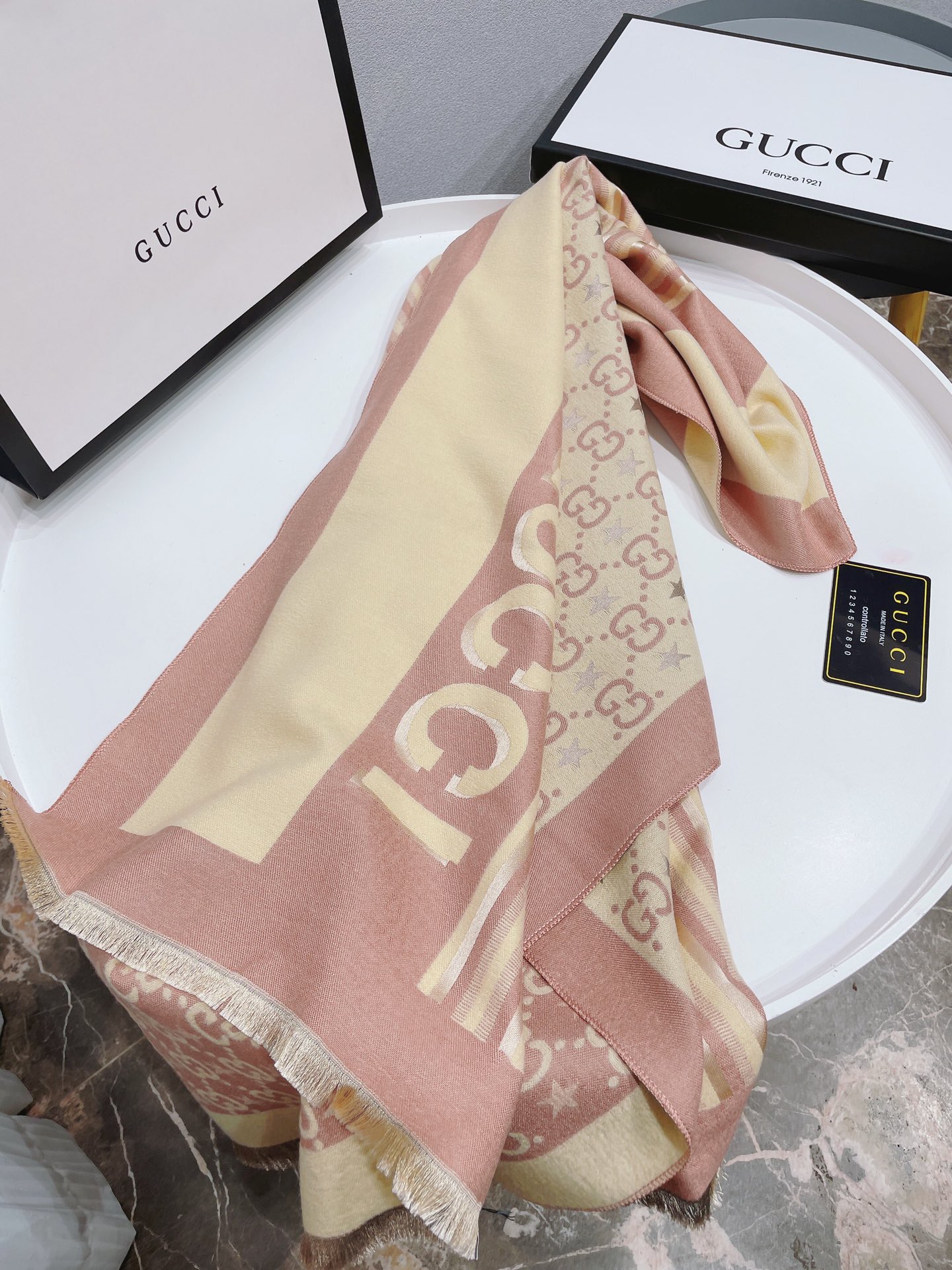 Gvc*1 scarf 07