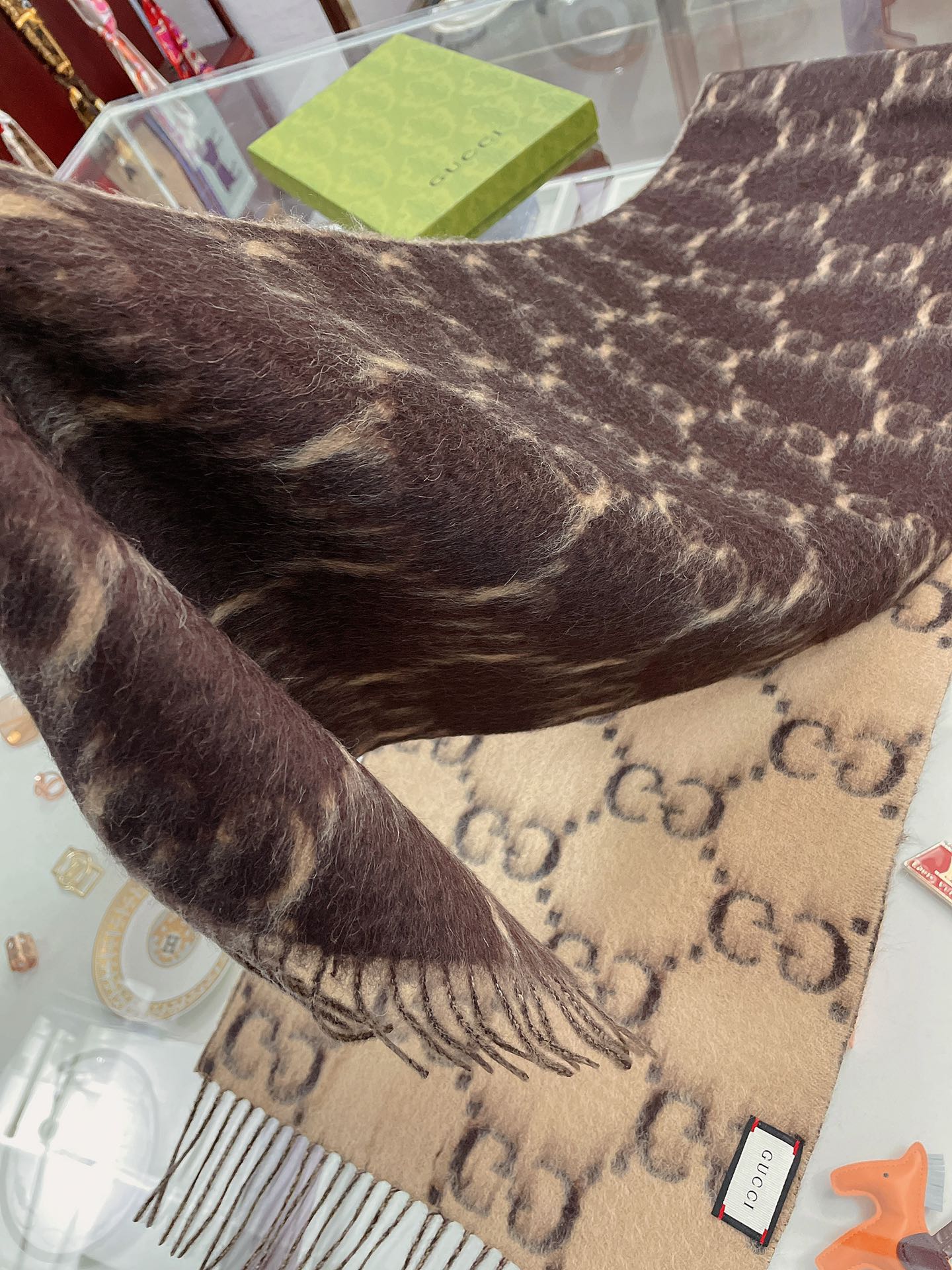 Gvc*1 scarf 09
