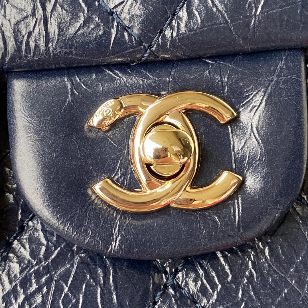 Ch**el mini flap bag with top handle crumpled leather navy blue as2892 20 x 15 x 6.5 cm