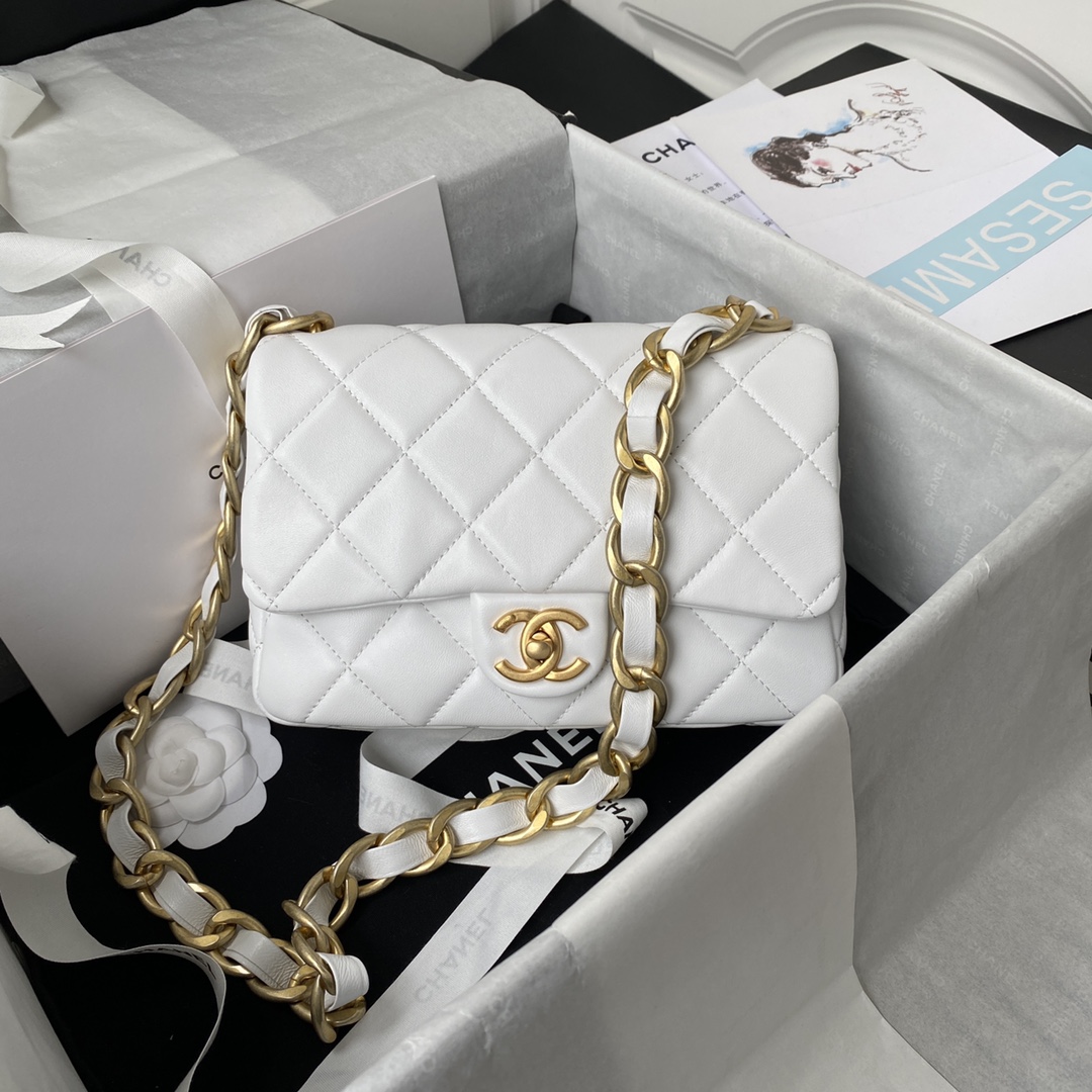 Ch**el flap bag with big chain leather white 22 × 5 × 15.5 cm